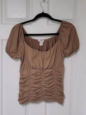Caramel Ruched Puff Sleeve Top-Fits Med to XL-Fall-date-going out shirt-romantic